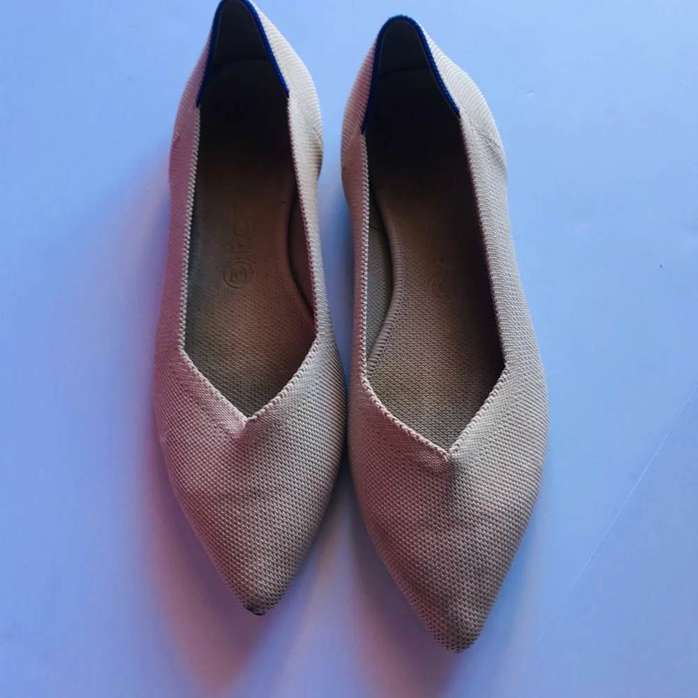 Rothy’s‎ Beige Women's Flats with Blue Accent